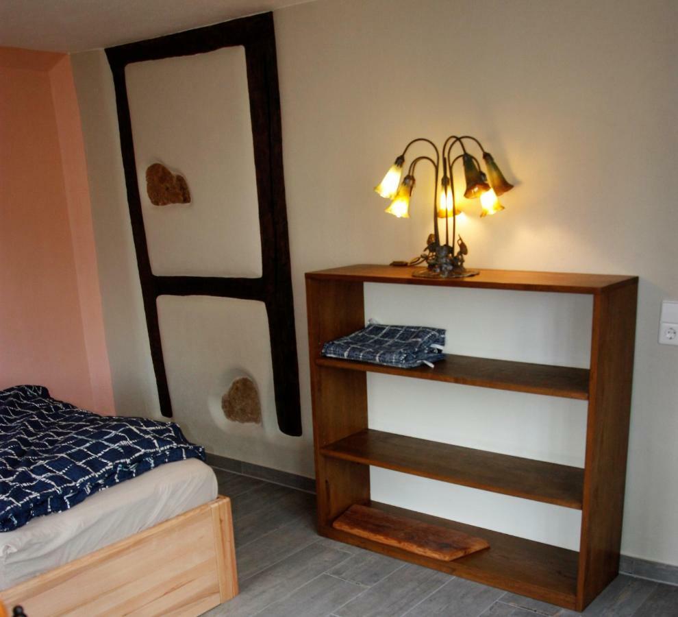 זקסנהיים Gemuetliche Gaestezimmer In Einem Neu Sanierten Fachwerkhaus מראה חיצוני תמונה